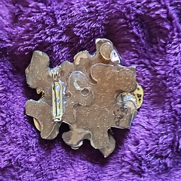 Abstract multicolored brooch. - Picture 3 of 3